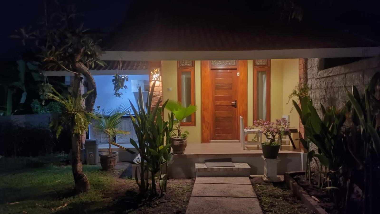 Alam Kowang Villa Tejakula Buitenkant foto