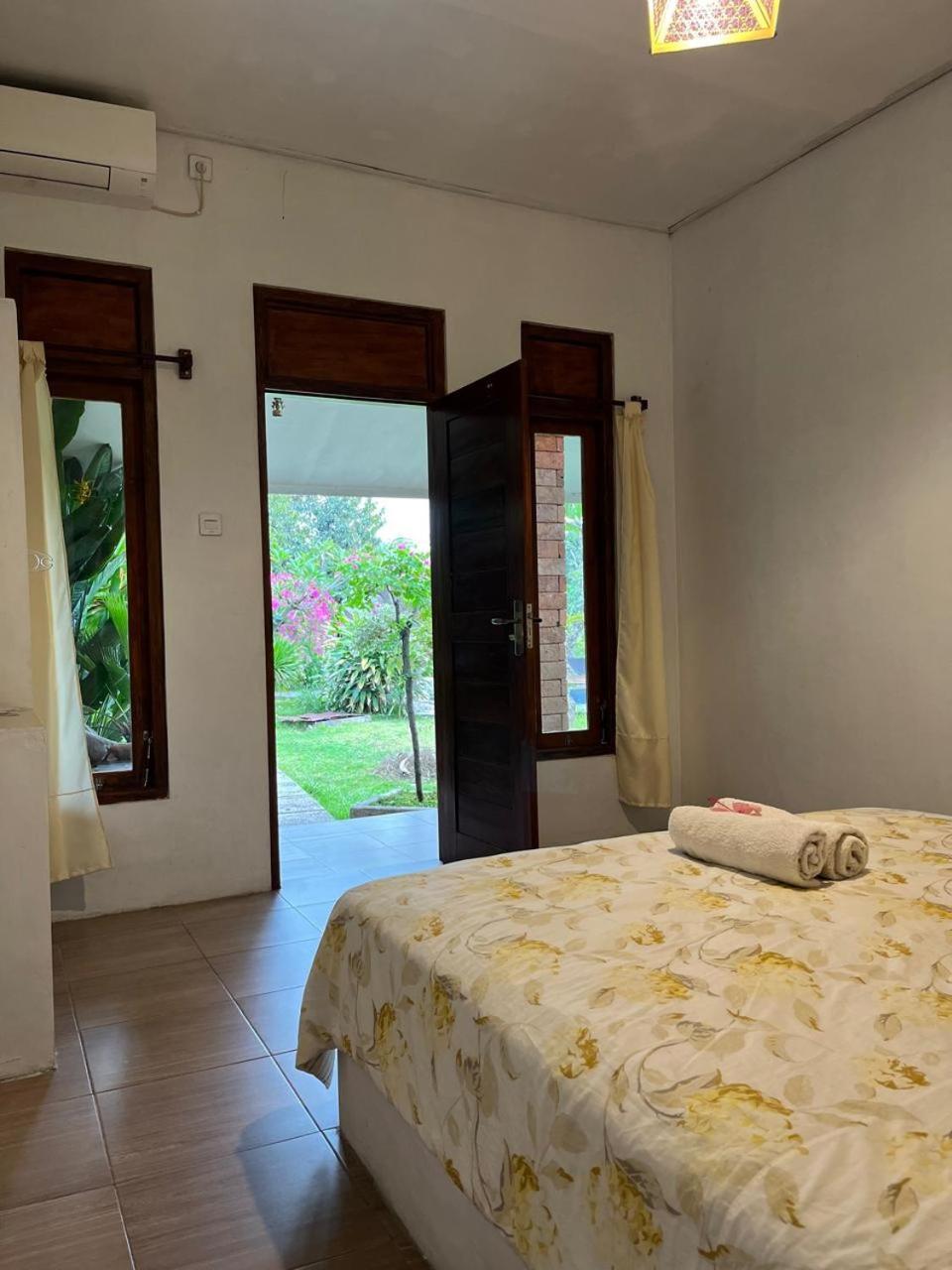 Alam Kowang Villa Tejakula Buitenkant foto
