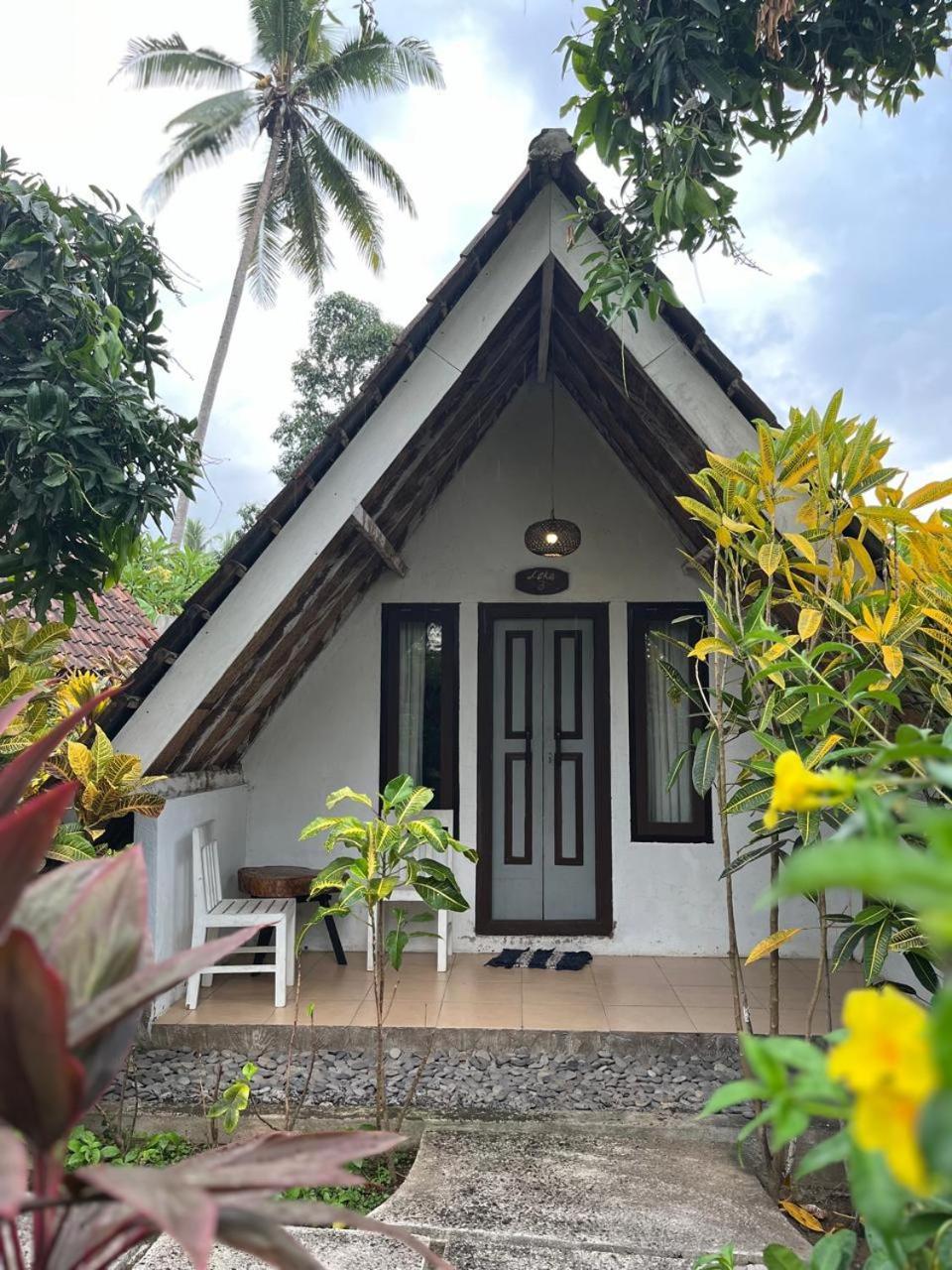 Alam Kowang Villa Tejakula Buitenkant foto